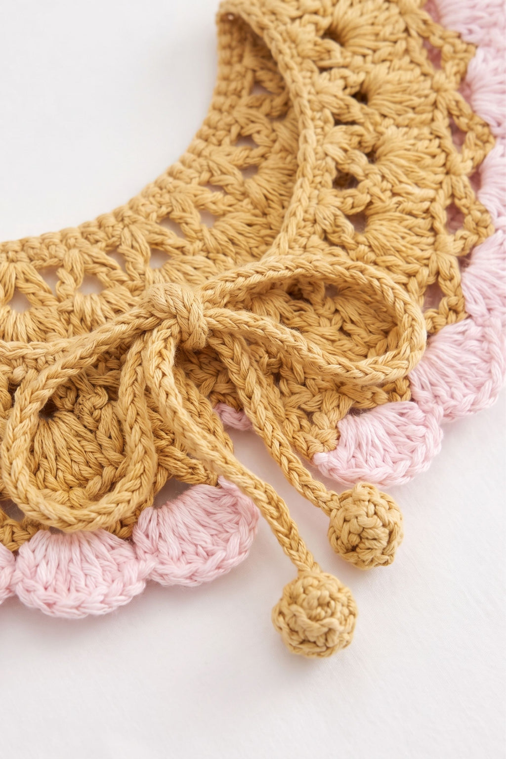 Mustard Shell Crotchet Collar 🌼
