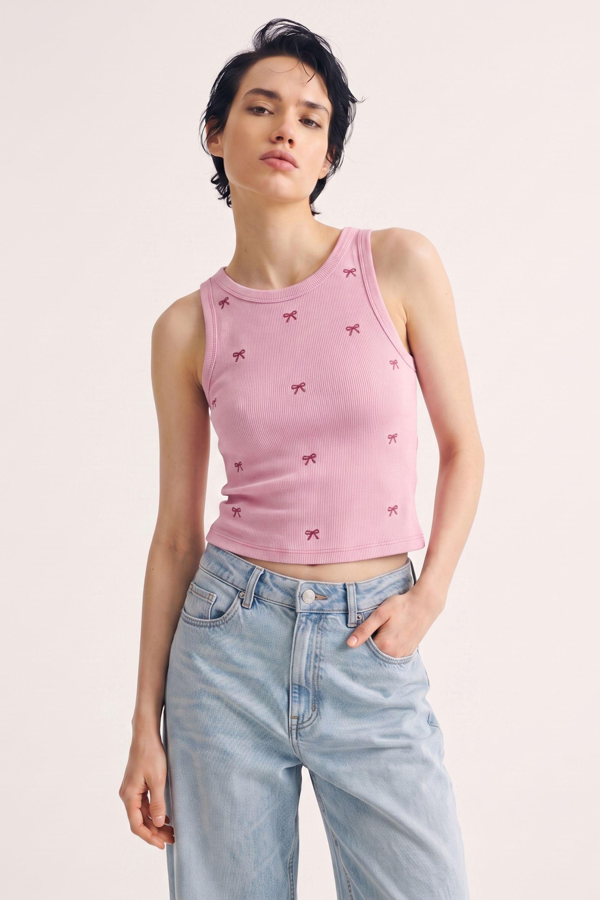 Bubblegum Bow Struck Ribbed Tank 🎀